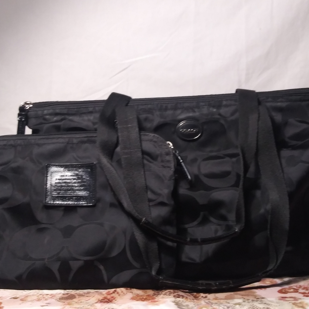Coach. Tote Bag. Purse. Excellent for Carry on